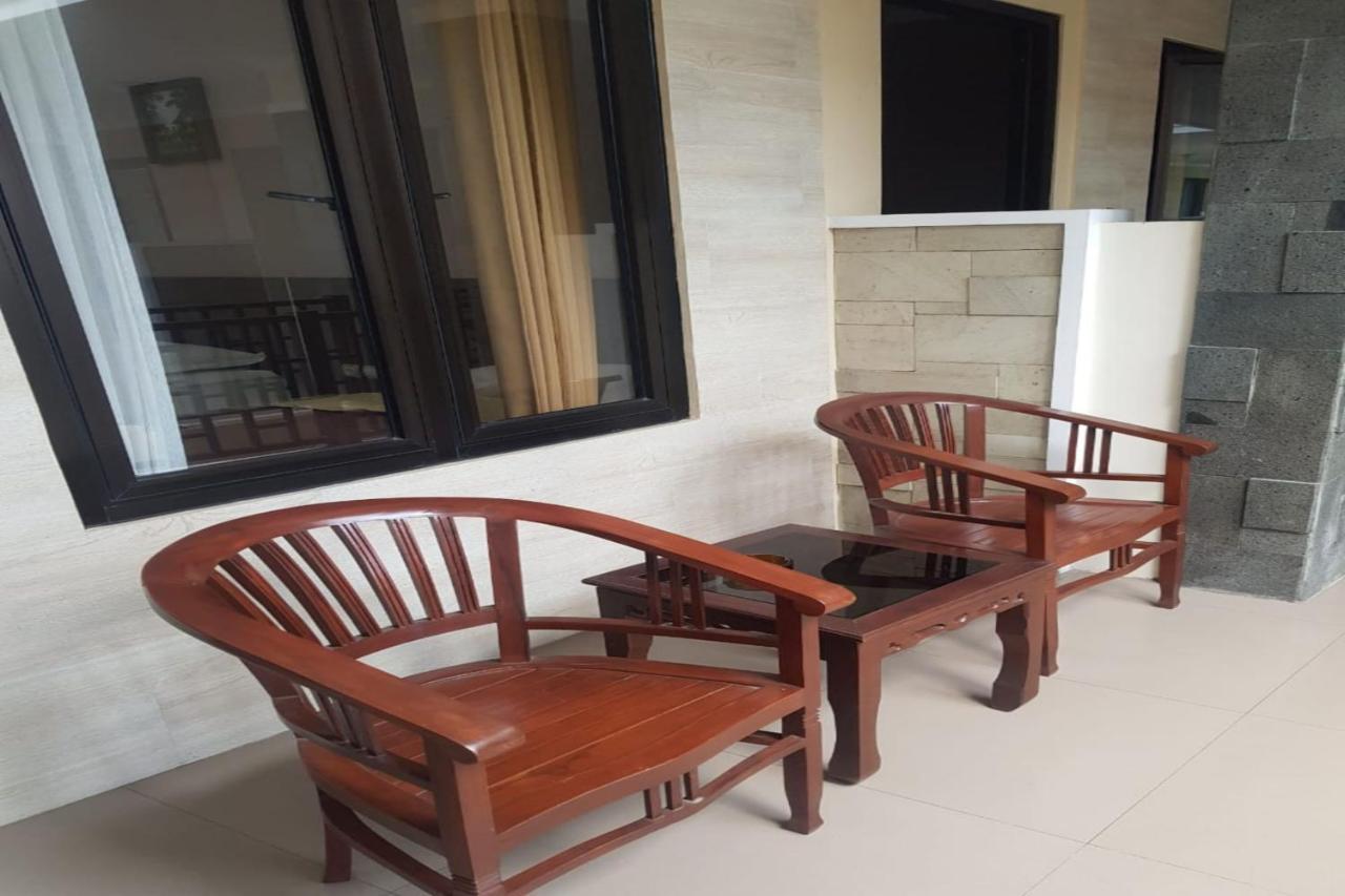 Oyo 2671 Wisma Djaja Syariah Bojonegoro Exterior foto